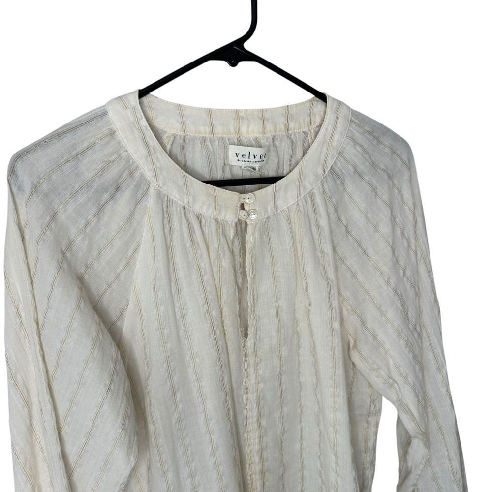 Velvet by Graham & Spencer Cream Button-Front Textured Blouse - Picture 2 of 6